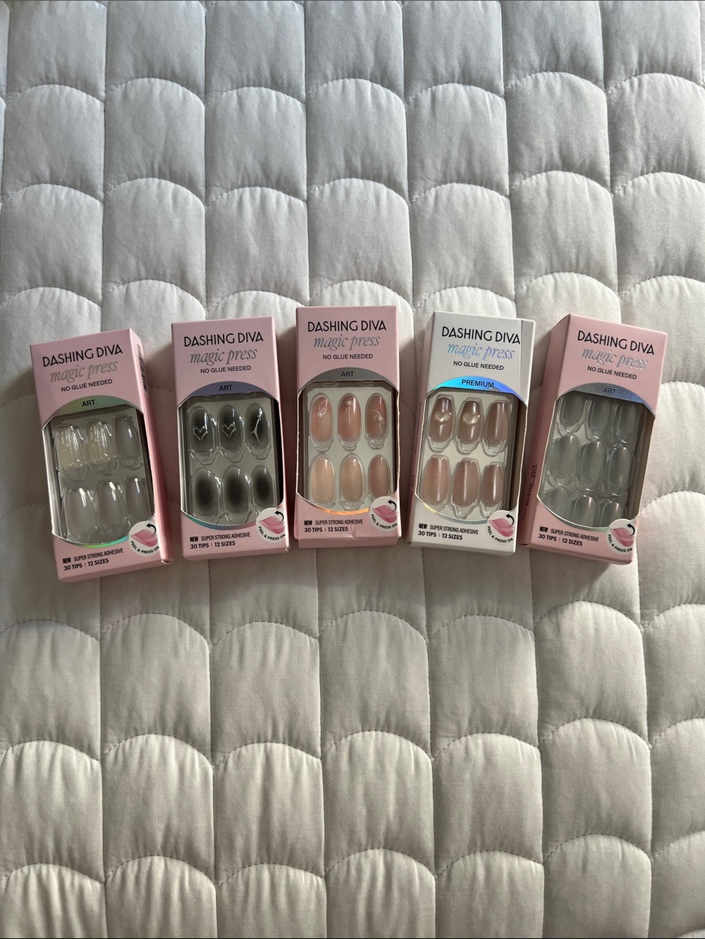 Dashing Diva Premium Magic Press Press-On Nails Set